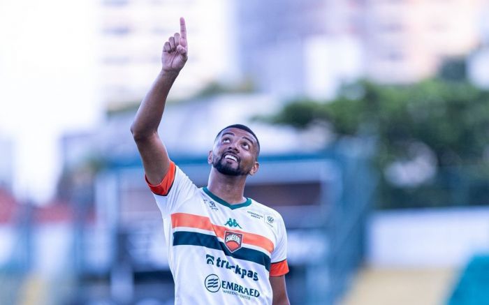 Camboriú está embalado após duas vitórias seguidas no estadual (Foto: Wellington Peixe)