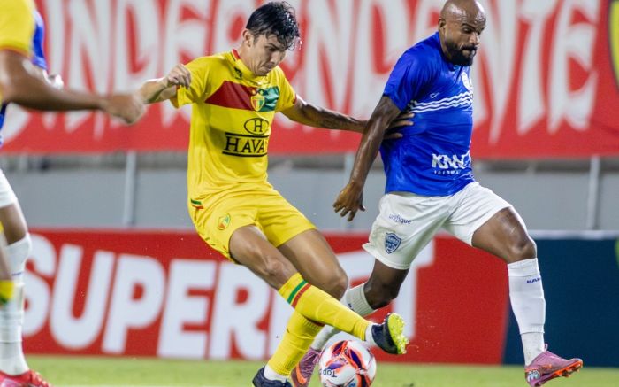Barra continua na zona do quadrangular do rebaixamento com a derrota (Foto: Lucas Gabriel Cardoso)
