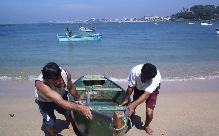 Legenda: Em Penha, mais de 600 famílias sobrevivem da pesca, segundo secretário João Plácido (Fotos Divulgação)