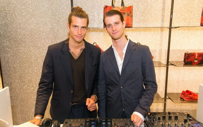 Cacá e Valentino se conheceram na década de 1970 e engataram um romance de 10 anos (Foto: Reprodução/Redes sociais)