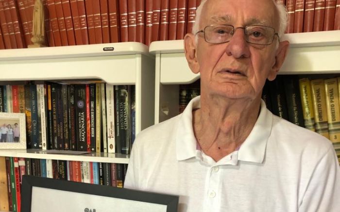 Velório acontece na capela do bairro Fazenda (Foto: Arquivo)