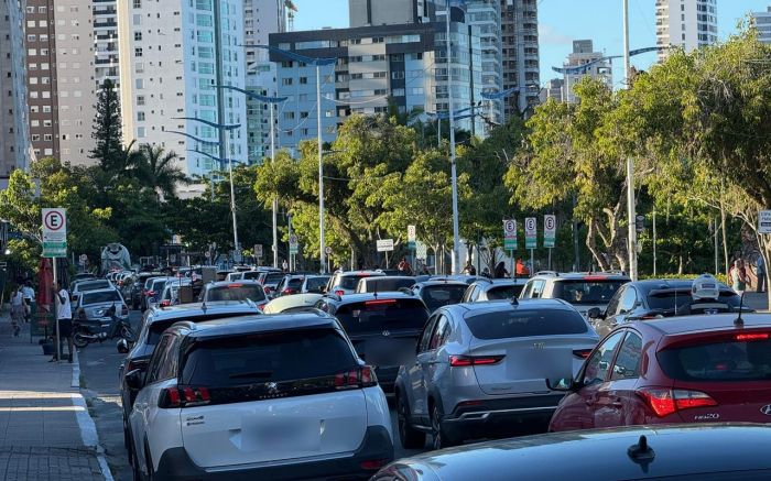 Beira Rio tá completamente congestionada no final da tarde