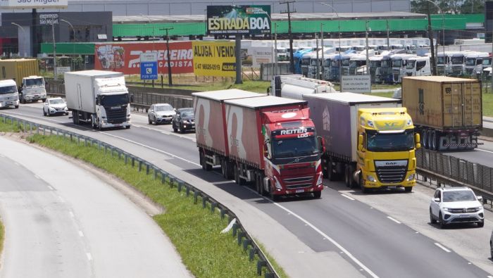 Itajaí tem dois trechos da BR 101 congestionados nesta manhã