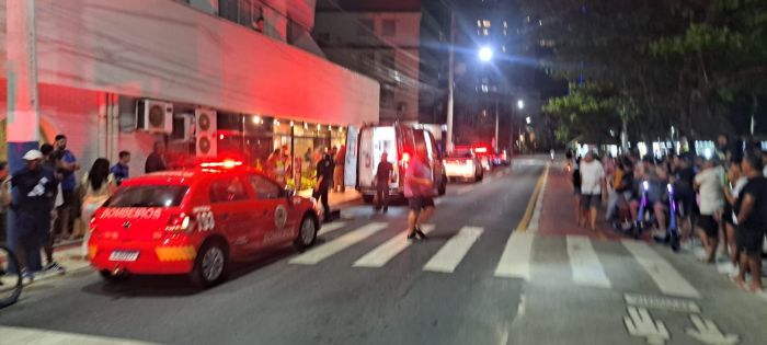 Acidente aconteceu na esquina com a rua Osmar de Souza (Foto: BC Trânsito)