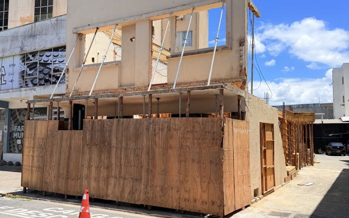 Dono terá que regularizar licença pra tocar obra nova (Foto: Da Redação)