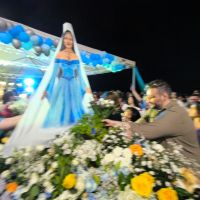 Caminhada de Iemanjá reúne mais de 2500 pessoas em Cabeçudas