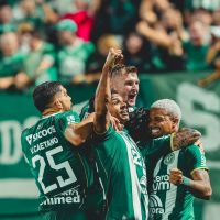 Chape visita o Vasco nesta quinta pelo Brasileirão
