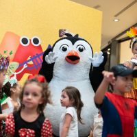 Balneário Shopping vira esquenta de Carnaval para a criançada