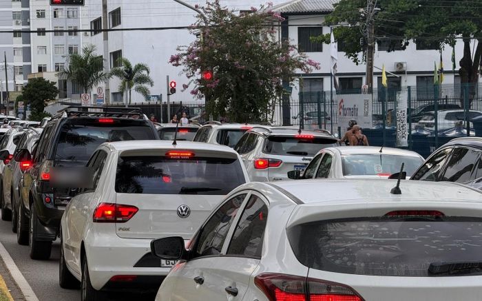 Região central de Itajaí tá travada por causa de obras