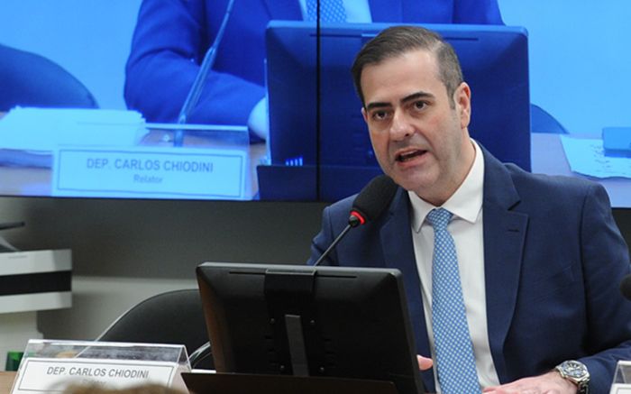 Deputado Carlos Chiodini é o convidado no programa Diz aí! (Foto: Arquivo/Câmara dos Deputados)