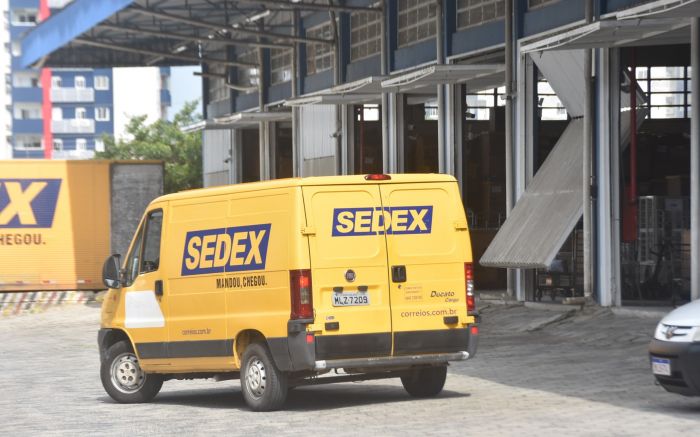 Clientes relatam demora acima do normal, mesmo pra encomendas expressas