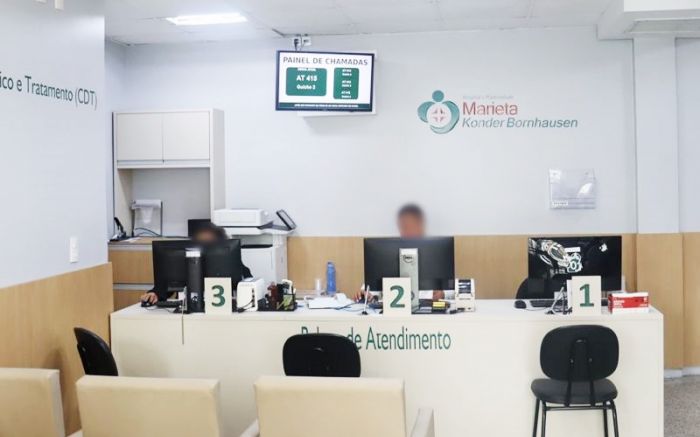 Marieta alega que atendimento segue protocolos, mas E. C. ainda aguarda leito adequado (Foto: Arquivo)