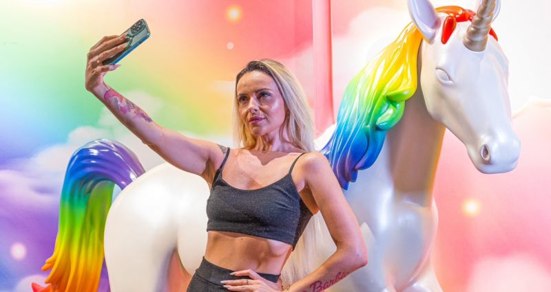 O Grupo Dreams inaugurou nesta semana a SELFIE EXPERIENCE BALNEÁRIO, um lugar que promove alegria, desperta a curiosidade, com muitas cores e temáticas diferentes para produzir conteúdo para as redes sociais em mais de 40 cenários