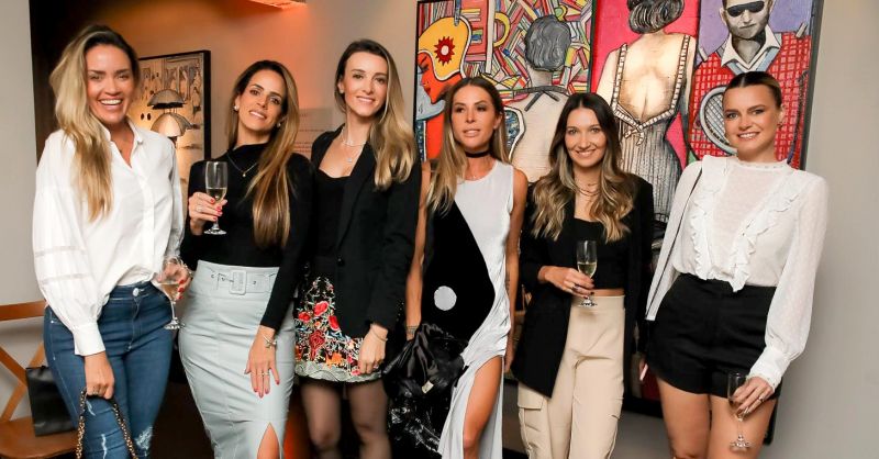 As belas MARALINA PINTO, MELISSA IORIS, VIVIANE SPODE STUDART, LILI DE CASTRO, NATÁLIA TELLES e ALANA ROSSATO MALLMANN.