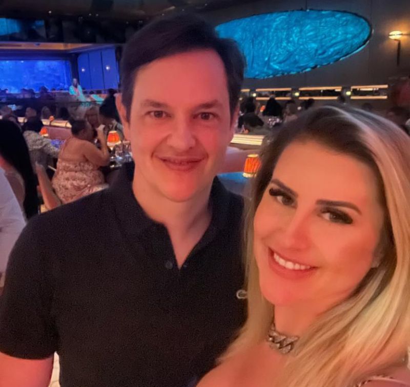 O casal Joice Spengler e Giorton Werncke deu um giro cinco estrelas por Miami. A foto é no suntuoso restaurante asiático, Sexy Fish. (foto: Reprodução Instagram)