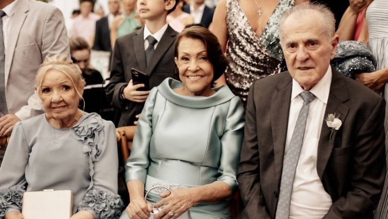 Os pais dos noivos: Inês Amorim da Motta, Maria e Lola Dalçoquio