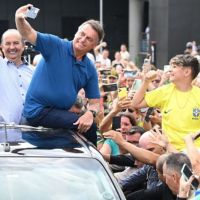 Bolsonaro volta a SC com missão de turbinar campanhas