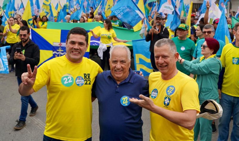 O ex-prefeito Jandir Bellini (PP) deu um gás na campanha da dupla do PL pexêro, Robison e Robin  (foto: divulgação)