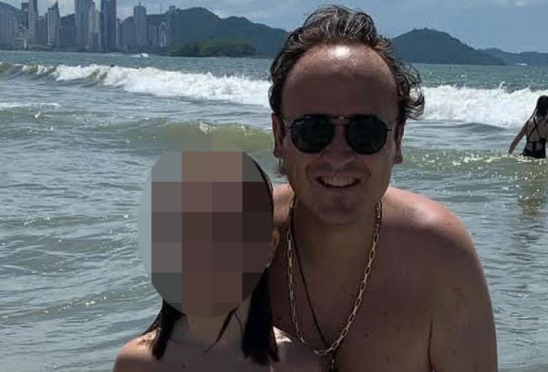 Não quer que desçam pra BC? O deputado estadual mais sorridente do sul do mundo, o Sapatinho Carlos Humberto (PL), anda detonando a praia de Dubai city. No passado vangloriava, tomando banho de mar, no Instagram @jcdiarinho  (foto: divulgação)