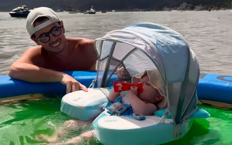 Princesa Fiorella curtindo uma prainha no Canto Grande com papai Lucas Leardini