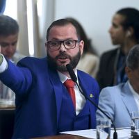 Mais um polêmica do senador