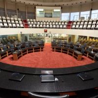 O efeito cascata do aumento de deputados