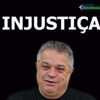 João Rodrigues sobe o tom