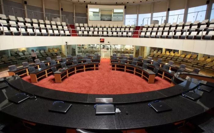O efeito cascata do aumento de deputados