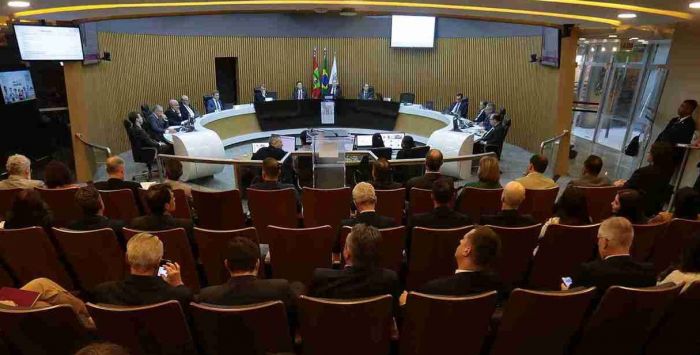 TCE/SC aplica multa à Amfri e faz alerta