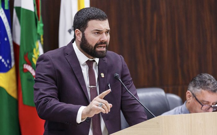 Victor Nascimento insinua que pode ser vítima de represália