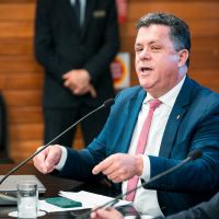 Deputados Ivan Naatz alerta que tem bandido no meio político