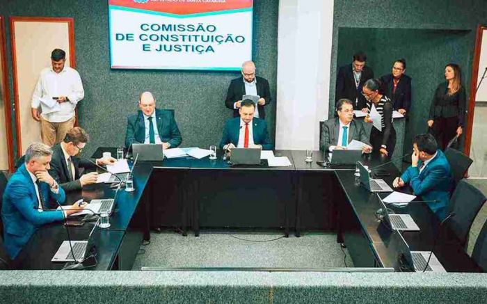 Governo sofre derrota na Alesc