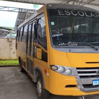 Ônibus escangalhados na Educação