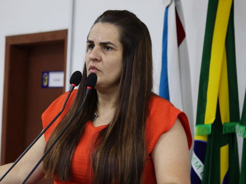 A vereadora do Adote Penha (PP) quis fazer moção de agrado pra portais, mas desaconselhada, desistiu