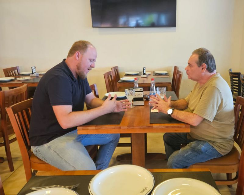 O JC almoçou com o vice-presidente estadual do PRD e municipal de Penha, Thiago Marquett, que revela que abriu as portas pra que Carol de Toni seja candidata ao Senado pela sigla (foto: divulgação)