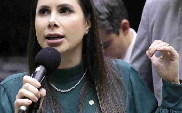 Pesquisa Neokemp: O irônico cenário para o Senado em SC