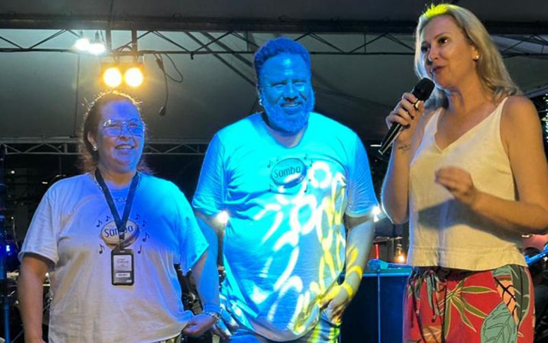 A presidente das Fundações, minha ex-musa BBB, Anna Carolina e a Beth da Cultura, fizeram o Natal brilhar na city pexêra 