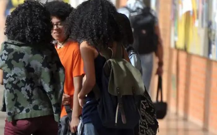 Proibir cotas é retroceder: o equívoco jurídico e social da nova lei catarinense