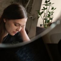 O espelho da ansiedade: quando esperar o pior vira hábito