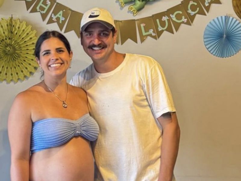 Martina Odebrecht Cavichiolo e Taunã Farias durante o chá de bebe do baby Lucca que chega em março. Felicidades, casal!