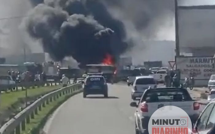 Acidente e incêndio provocam filas quilométricas na BR 101