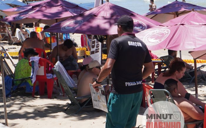 Bares e restaurantes com alvarás vencidos não poderão atender na areia