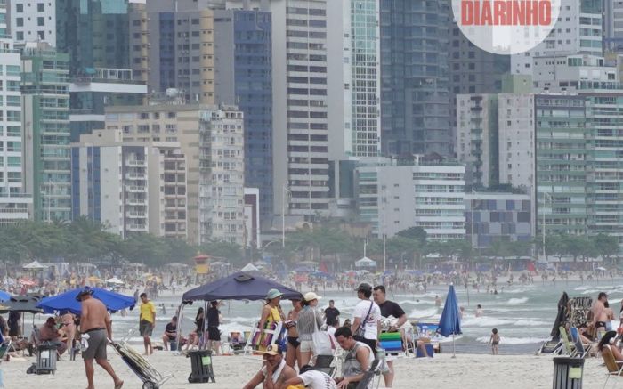 BC anuncia plano pra receber até dois milhões de turistas no verão